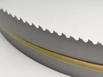 10544